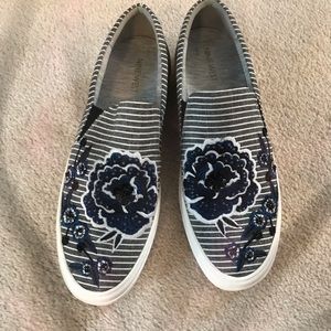 Nine West Canvas Slip On Shoes - 8